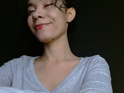 helena hadler online show from 04.16.26