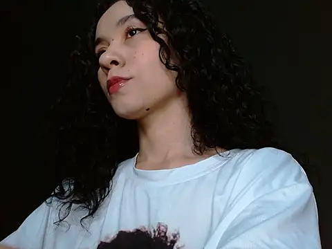 helena hadler online show from 04.22.26