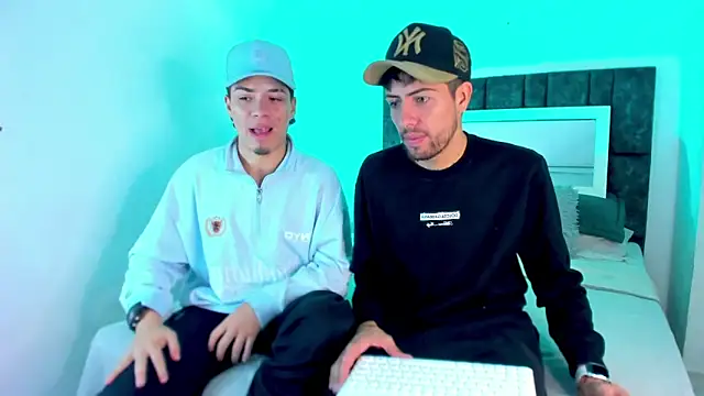 alex and christhoper online show from 03.10.26