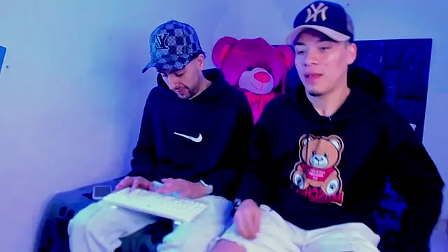 alex and christhoper online show from 03.29.26