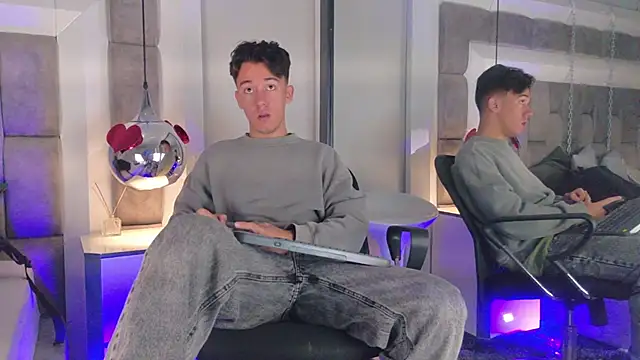 Austin Reedss online show from 04.09.26