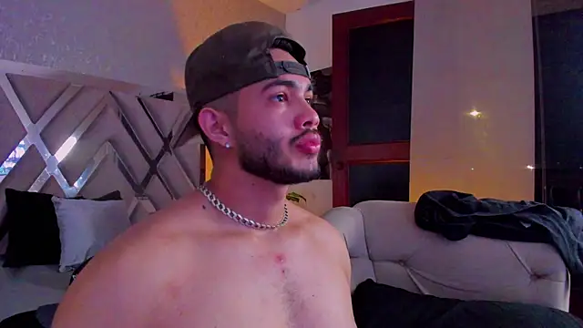 Snapshot of Vincentblack chatting on 06.15.26 Vincentblack online show from 06.15.26