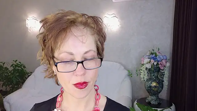 LioraWeiss online show from 03.06.26