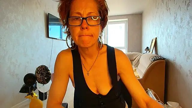 LioraWeiss online show from 05.20.26