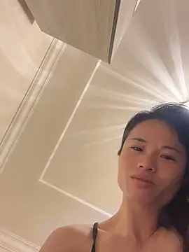 Snapshot of Mia-lp chatting on 03.03.26 Mia-lp online show from 03.03.26