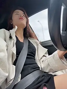 Mia-lp online show from 04.14.26