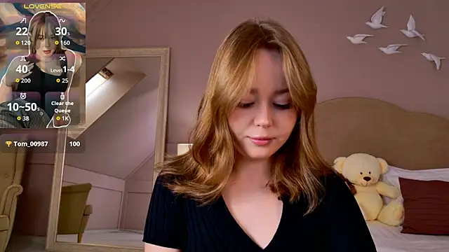 Snapshot of ElaraVance chatting on 05.07.26 ElaraVance online show from 05.07.26