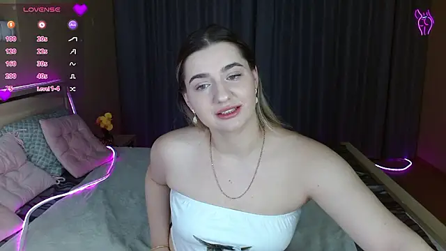 Smi1eF1ower online show from 03.03.26