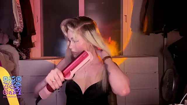 Snapshot of LisaNelsona chatting on 02.26.26 LisaNelsona online show from 02.26.26