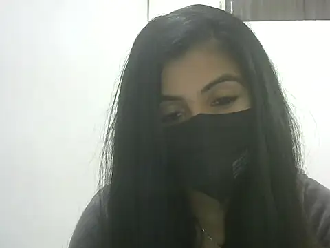 Snapshot of keyswee chatting on 01.12.25 keyswee online show from 01.12.25