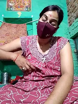 Snapshot of Poonam_bhoji chatting on 05.18.26 Poonam bhoji online show from 05.18.26