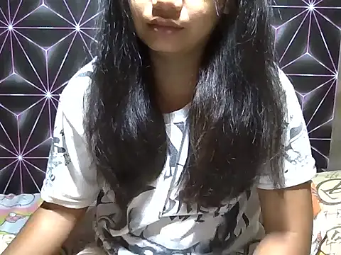 Flowerbebe online show from 03.17.26