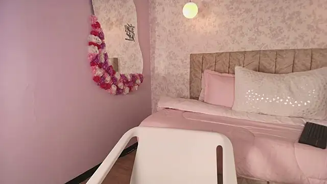 Snapshot of lovely_julls chatting on 03.03.26 lovely julls online show from 03.03.26