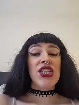 Mommynatrix online show from 03.28.26