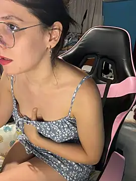 MysticKitty7 online show from 04.04.26