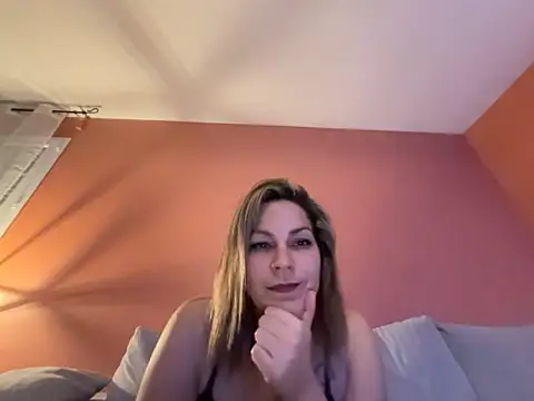 Snapshot of DarkEmy chatting on 02.26.26 DarkEmy online show from 02.26.26