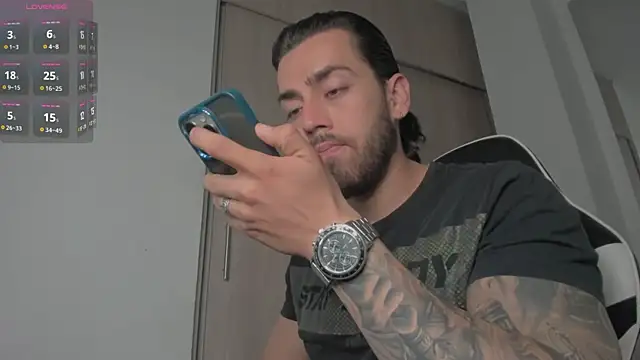 Snapshot of Axel__Blaze chatting on 07.11.26 Axel Blaze online show from 07.11.26