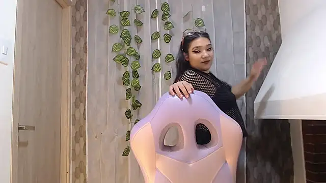 anyela donecm online show from 04.18.26