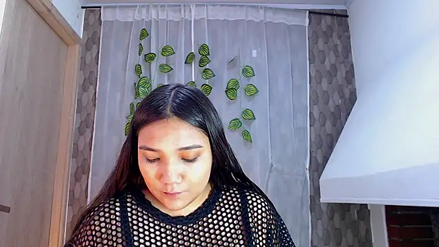 Snapshot of anyela_donecm chatting on 04.27.26 anyela donecm online show from 04.27.26