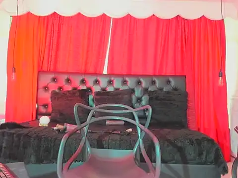 Lilith madame satan online show from 04.04.26