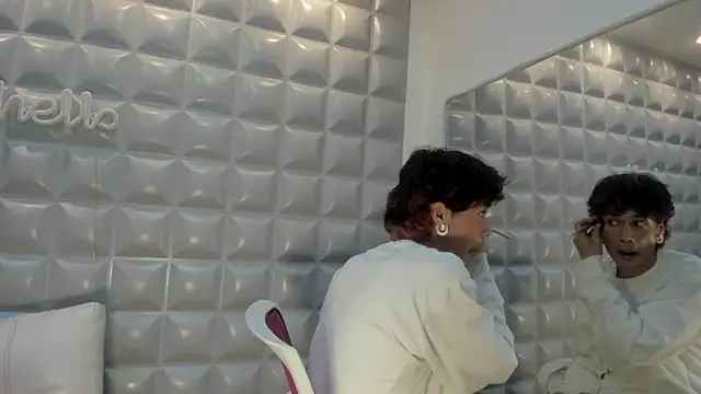 Snapshot of RonaldThompson__ chatting on 03.04.26 RonaldThompson online show from 03.04.26