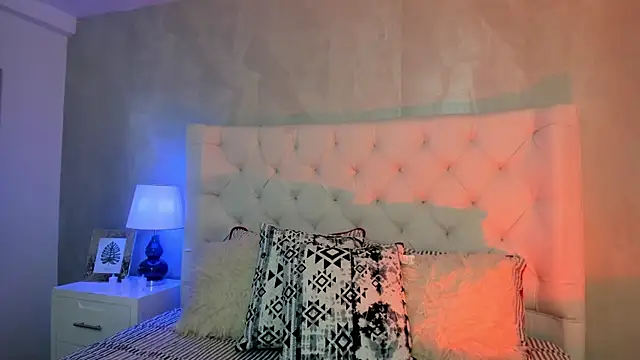 Ivi jones  online show from 03.31.26