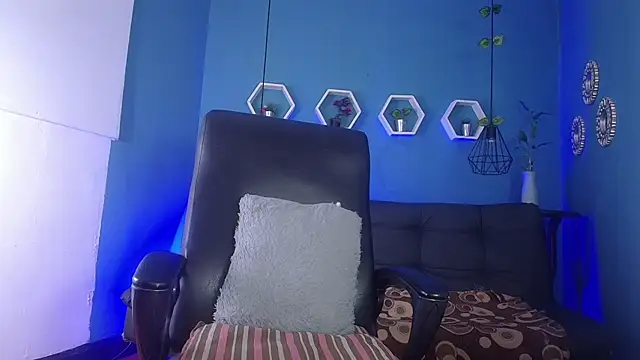 Snapshot of Assly_Love chatting on 02.26.26 Assly Love online show from 02.26.26