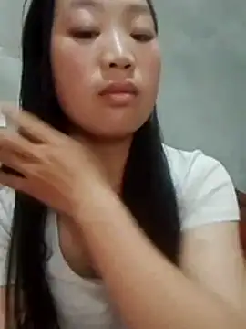 Snapshot of Miu_la chatting on 02.25.26 Miu la online show from 02.25.26