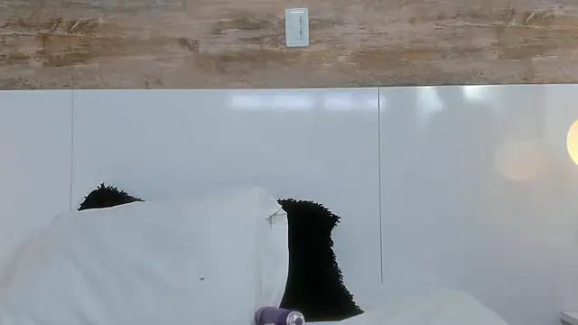 Nikol Lopez  online show from 04.12.26