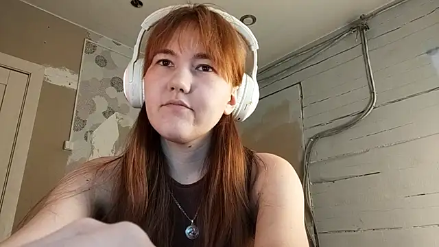 Snapshot of DinaFirebird chatting on 03.04.26 DinaFirebird online show from 03.04.26