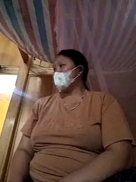 Snapshot of Heylen_hooo chatting on 03.02.26 Heylen hooo online show from 03.02.26