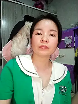 Ivy Trix2 online show from 04.05.26