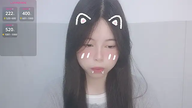 Snapshot of F-Yihao chatting on 03.02.26 F-Yihao online show from 03.02.26