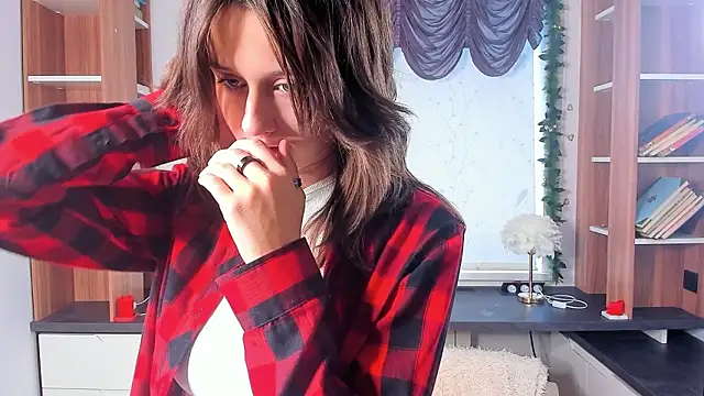 Snapshot of VeolaBlanken chatting on 03.04.26 VeolaBlanken online show from 03.04.26