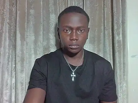 Snapshot of darkerberryguy chatting on 03.02.26 darkerberryguy online show from 03.02.26