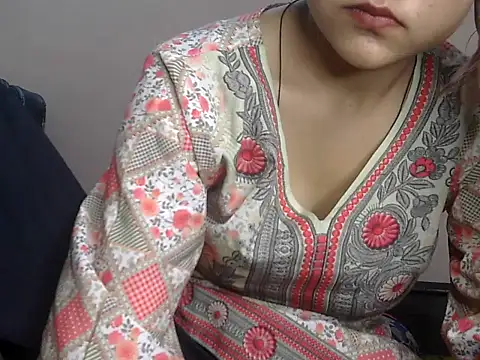 Aani 0 online show from 04.19.26