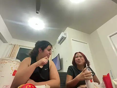 yassiestar online show from 04.28.26