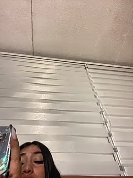 GeorgiaPink  online show from 04.21.26