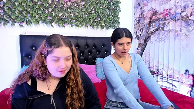 valeria and zoe online show from 05.19.26