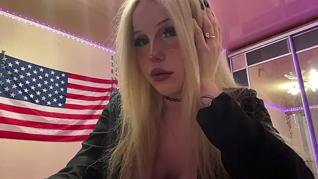 Mollywannatouch online show from 03.04.26