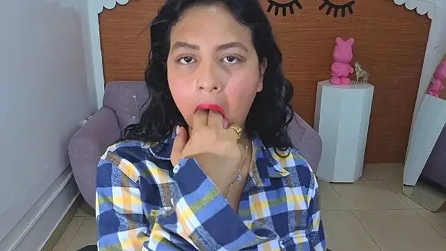 Kristen black T online show from 02.25.26