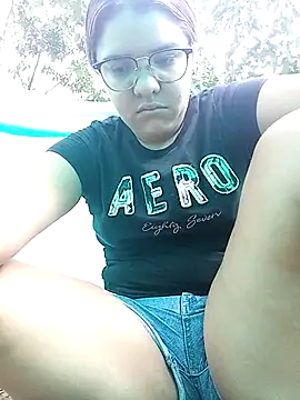 Snapshot of single_kitten chatting on 03.04.26 single kitten online show from 03.04.26