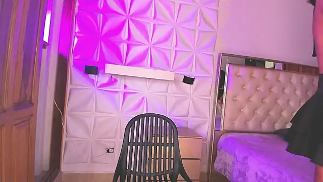 Miss ElektraNova online show from 03.11.26