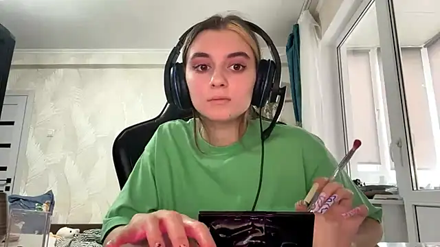 Snapshot of PluralPalaver chatting on 02.26.26 PluralPalaver online show from 02.26.26