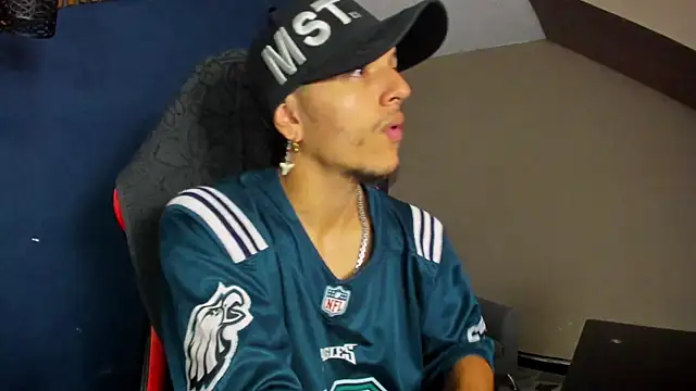 DanteLuxx online show from 03.13.26