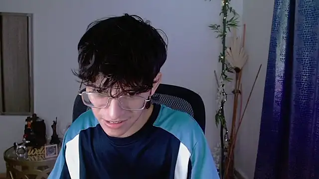 Snapshot of noah_millerx chatting on 05.09.26 noah millerx online show from 05.09.26