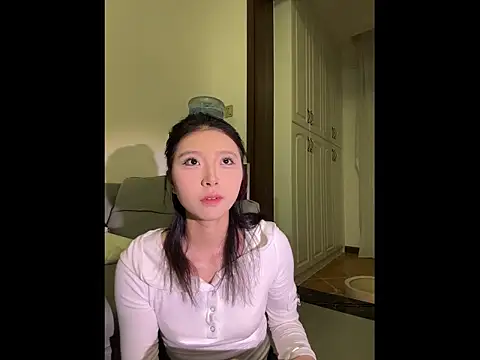 Snapshot of Y--F--LOVE chatting on 03.03.26 Y--F--LOVE online show from 03.03.26