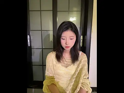 Snapshot of Y--F--LOVE chatting on 03.04.26 Y--F--LOVE online show from 03.04.26