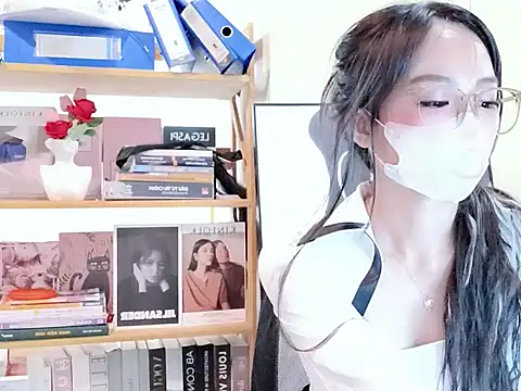 Snapshot of RG_Lenalyy chatting on 05.15.26 RG Lenalyy online show from 05.15.26