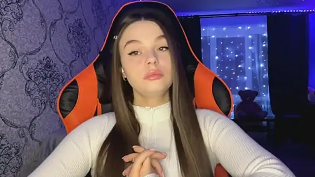 AkikoAnkrom online show from 03.02.26